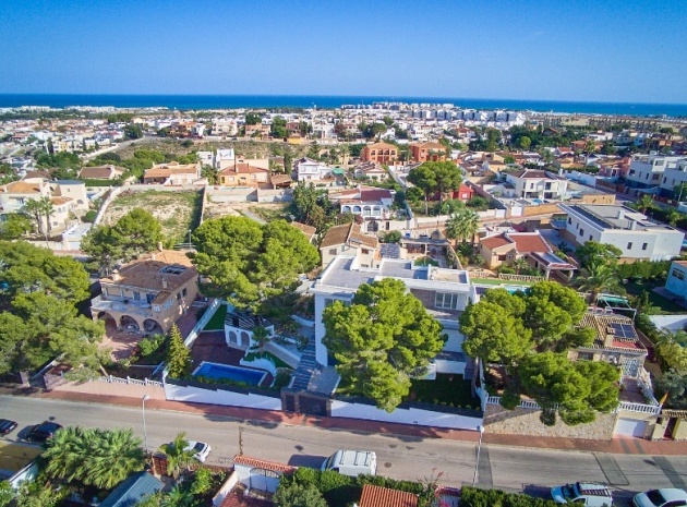 Återförsäljning - Villa - Orihuela - Los Balcones