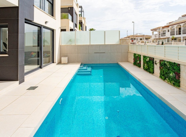 Återförsäljning - Villa - Orihuela - Punta Prima