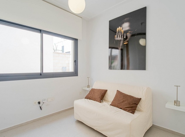 Återförsäljning - Villa - Orihuela - Punta Prima
