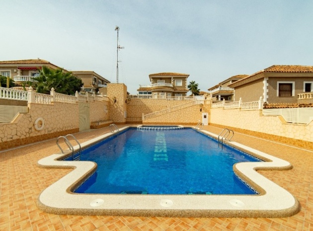 Wiederverkauf - Villa - Orihuela - Los Altos