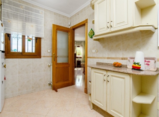Wiederverkauf - Villa - Orihuela - Los Altos