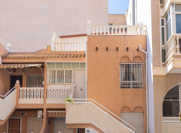 Återförsäljning - Lägenhet - Torrevieja - Torrevieja Centro