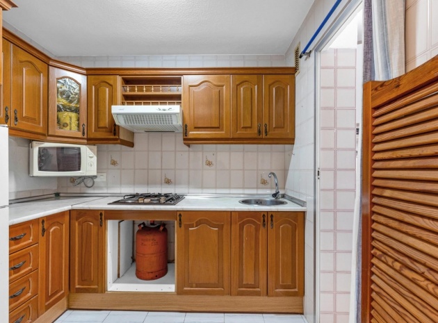 Återförsäljning - Lägenhet - Torrevieja - Torrevieja Centro