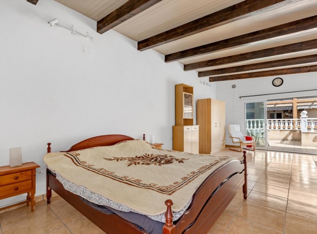Återförsäljning - Lägenhet - Torrevieja - Torrevieja Centro