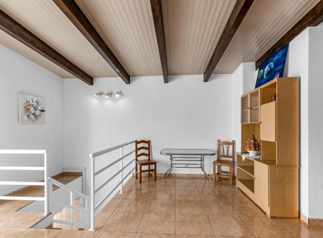 Återförsäljning - Lägenhet - Torrevieja - Torrevieja Centro