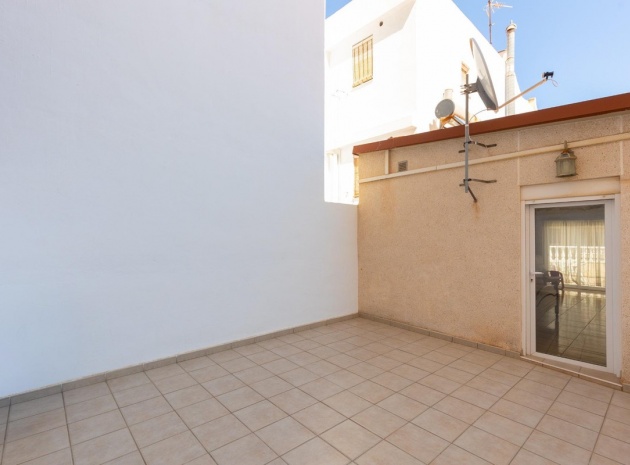 Återförsäljning - Lägenhet - Torrevieja - Torrevieja Centro