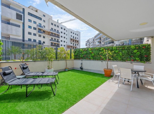 Återförsäljning - Lägenhet - Orihuela - Dehesa de Campoamor