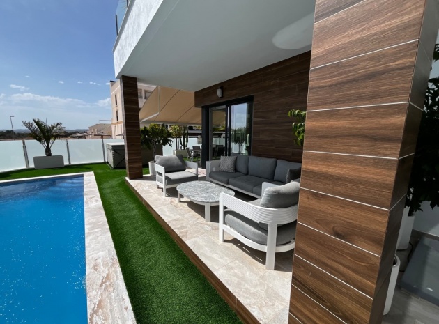 Revente - Villa - Benidorm - Urb Entre Naranjos