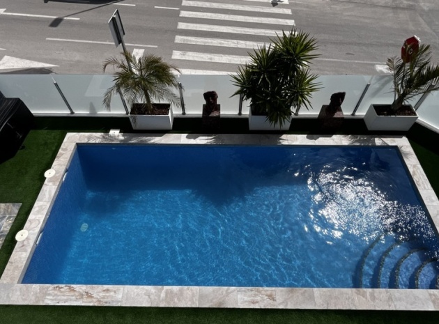 Revente - Villa - Benidorm - Urb Entre Naranjos
