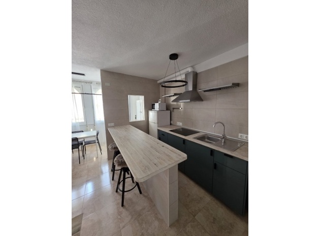 Återförsäljning - Lägenhet - Torrevieja - La Mata
