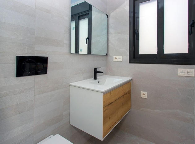 Wiederverkauf - Wohnung - Torrevieja - Torrevieja Centro