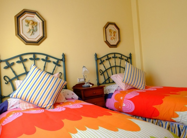 Återförsäljning - Villa - Orihuela - Orihuela Centro