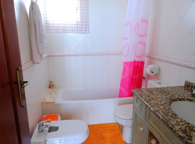 Återförsäljning - Villa - Orihuela - Orihuela Centro
