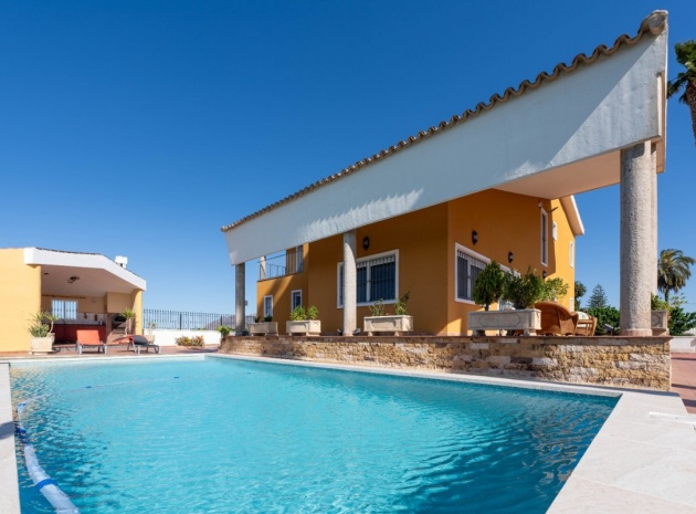 Återförsäljning - Villa - Orihuela - Orihuela Centro