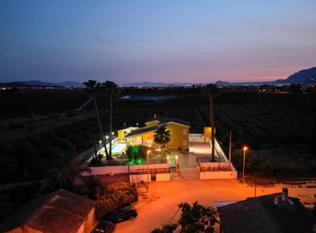 Återförsäljning - Villa - Orihuela - Orihuela Centro
