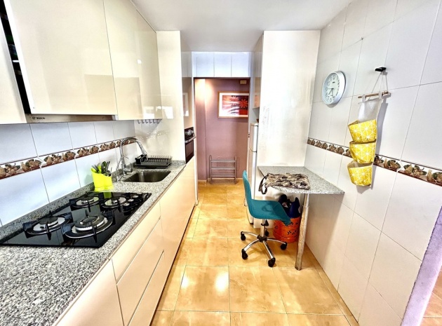 Återförsäljning - Lägenhet - Torrevieja - Torrevieja Centro