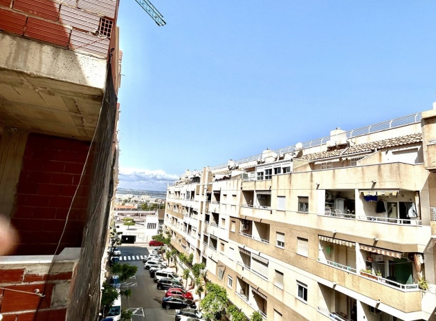 Återförsäljning - Lägenhet - Torrevieja - Torrevieja Centro