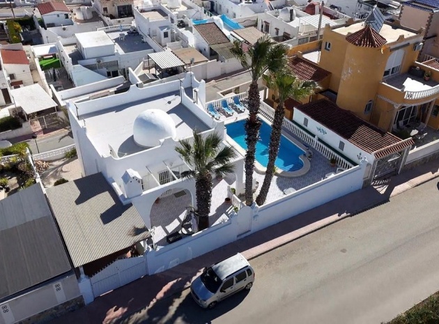 Resale - Villa - Orihuela - Villamartin
