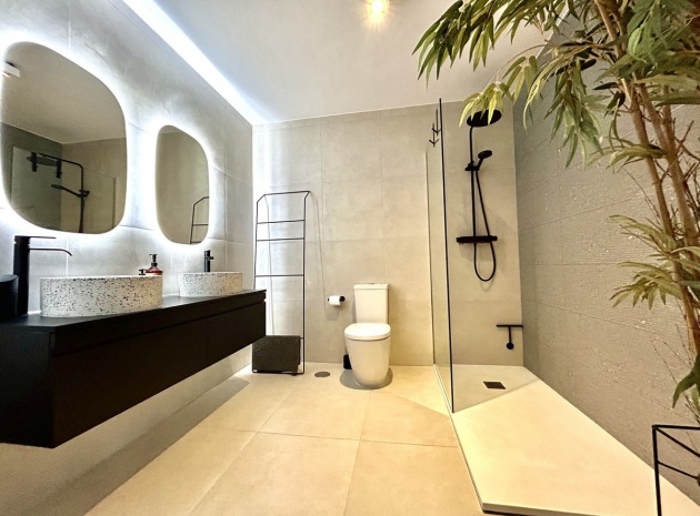 Resale - Villa - San Miguel de Salinas - San Miguel de Salinas Centro