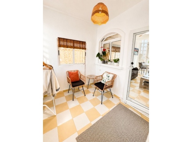 Resale - Villa - Torrevieja - Torrevieja Centro