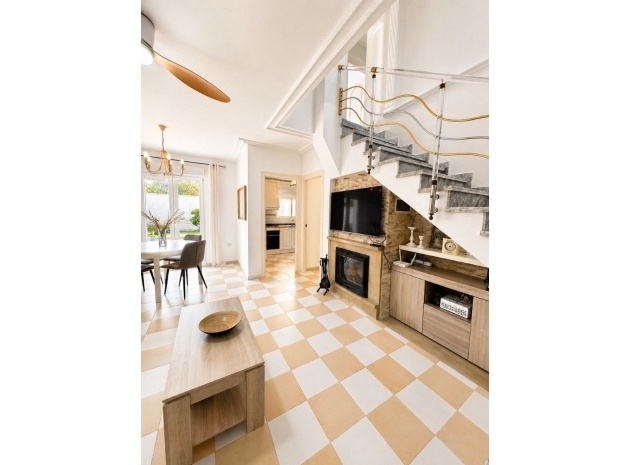 Resale - Villa - Torrevieja - Torrevieja Centro