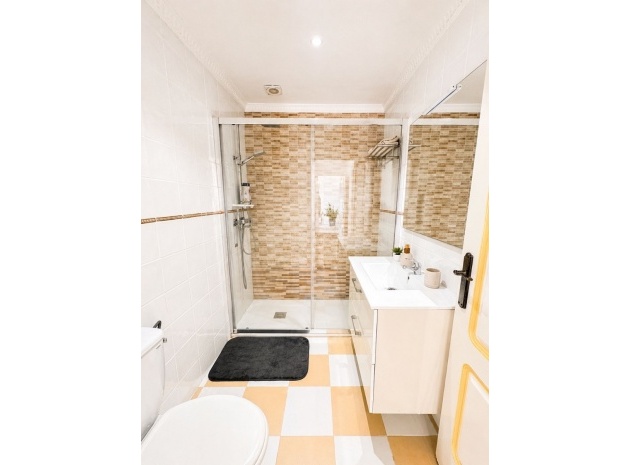 Resale - Villa - Torrevieja - Torrevieja Centro