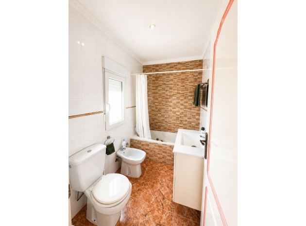 Resale - Villa - Torrevieja - Torrevieja Centro