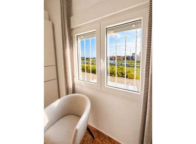 Resale - Villa - Torrevieja - Torrevieja Centro
