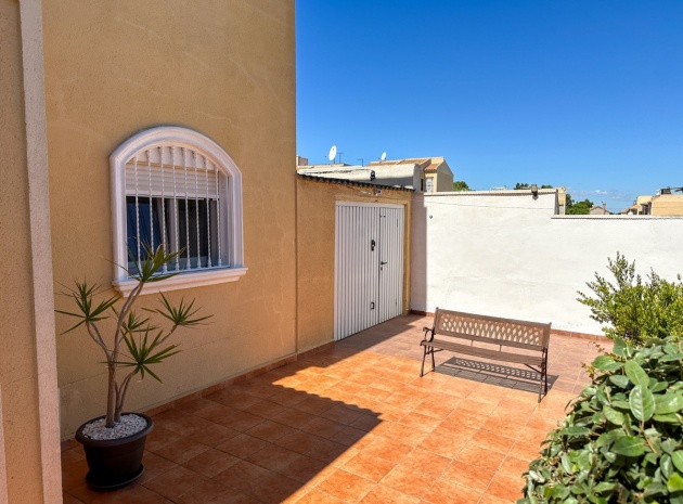 Resale - Villa - Torrevieja - Torrevieja Centro