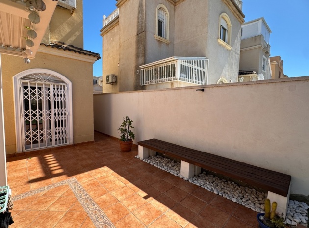 Resale - Villa - Torrevieja - Torrevieja Centro