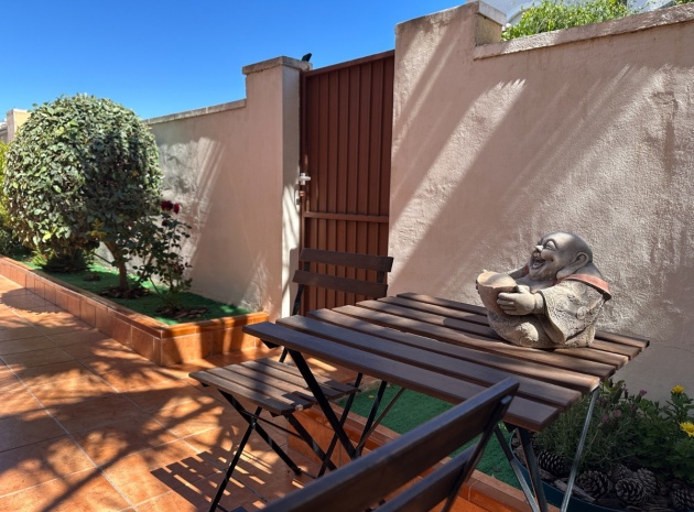 Resale - Villa - Torrevieja - Torrevieja Centro