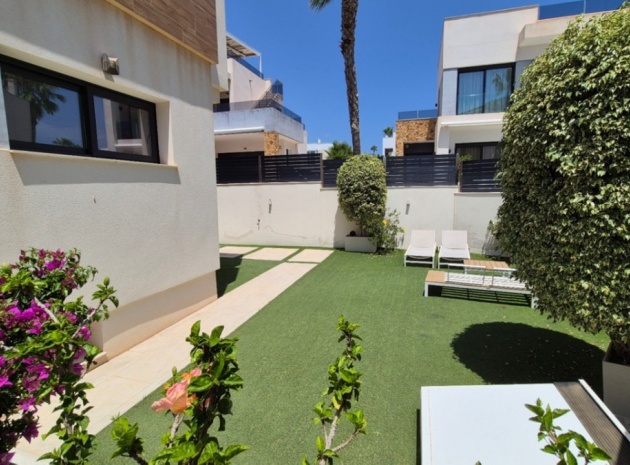 Återförsäljning - Villa - Torrevieja - Torrevieja Centro
