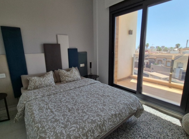 Återförsäljning - Villa - Torrevieja - Torrevieja Centro