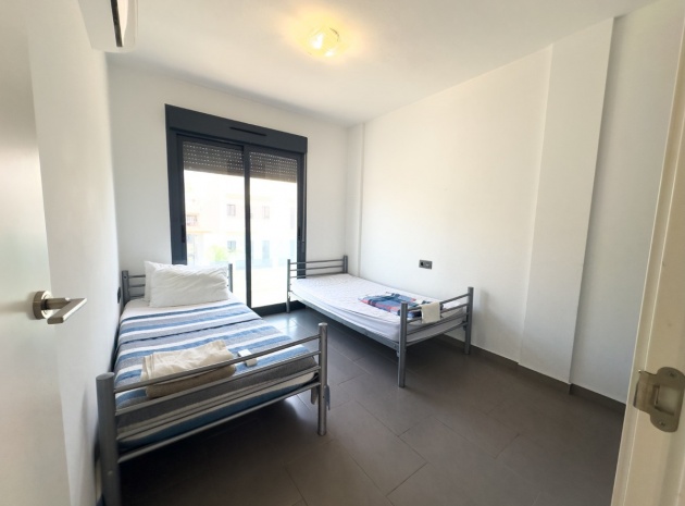 Resale - Apartment - Orihuela - La Zenia