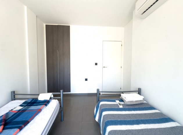 Resale - Apartment - Orihuela - La Zenia