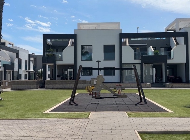 Resale - Apartment - Orihuela - La Zenia