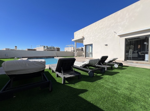 Wiederverkauf - Villa - Orihuela - Orihuela Costa
