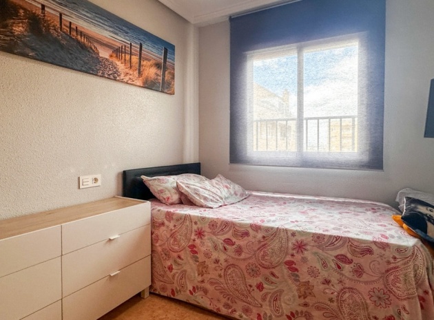 Återförsäljning - Lägenhet - Torrevieja - Torrevieja Centro