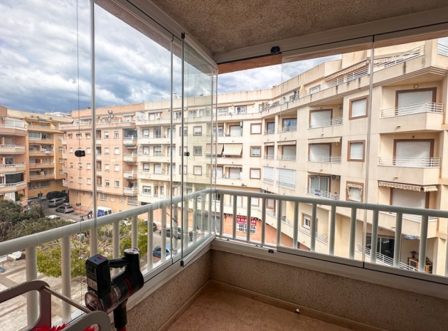 Återförsäljning - Lägenhet - Torrevieja - Torrevieja Centro