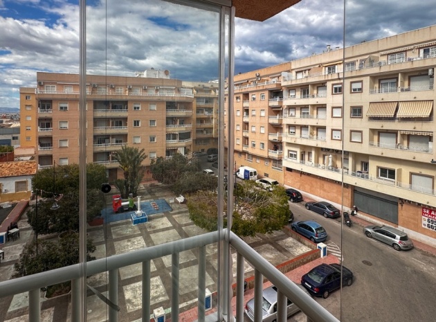 Återförsäljning - Lägenhet - Torrevieja - Torrevieja Centro