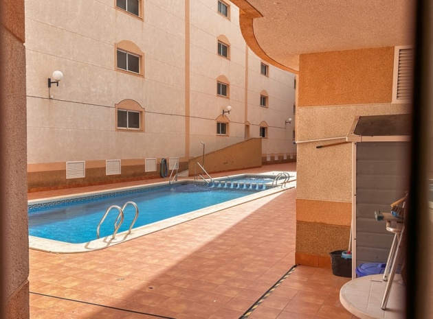 Återförsäljning - Lägenhet - Torrevieja - Torrevieja Centro