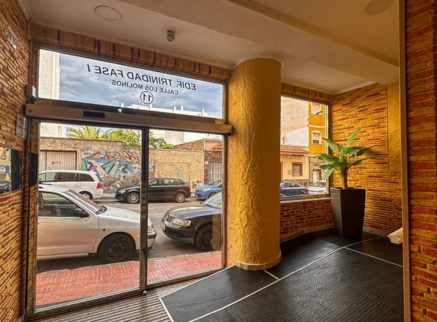 Återförsäljning - Lägenhet - Torrevieja - Torrevieja Centro