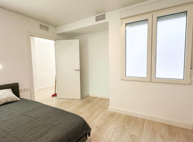 Wiederverkauf - Wohnung - Torrevieja - Torrevieja Centro