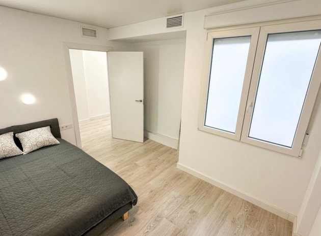 Wiederverkauf - Wohnung - Torrevieja - Torrevieja Centro