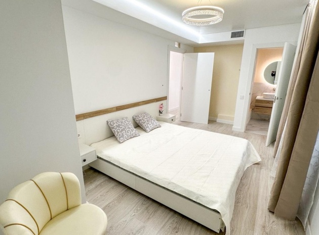 Wiederverkauf - Wohnung - Torrevieja - Torrevieja Centro