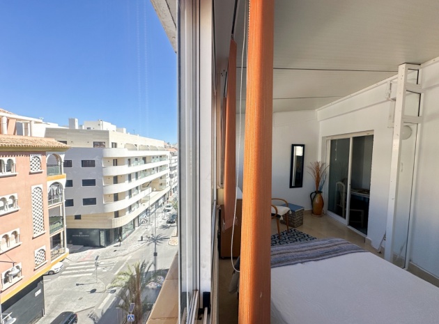 Resale - Apartment - Torrevieja - Torrevieja Centro