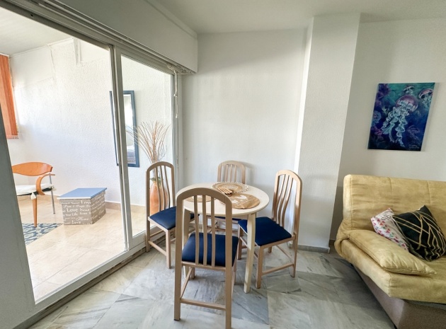 Resale - Apartment - Torrevieja - Torrevieja Centro