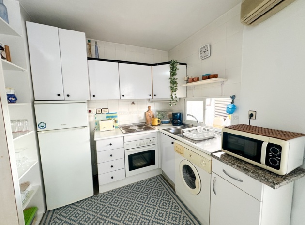 Resale - Apartment - Torrevieja - Torrevieja Centro