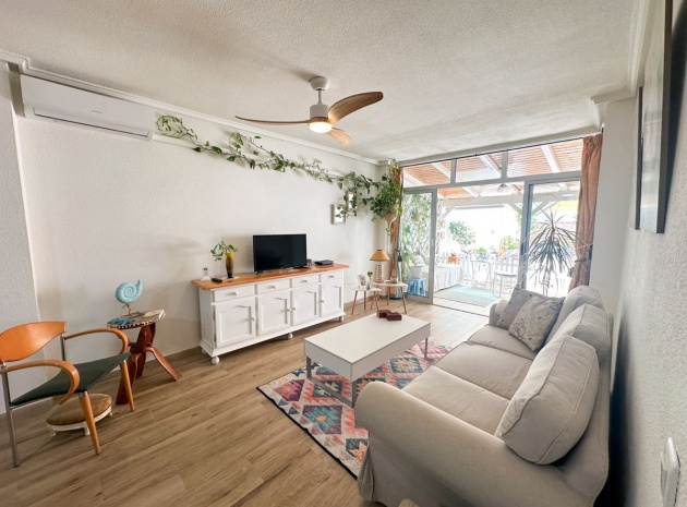 Resale - Apartment - Torrevieja - Torrevieja Centro
