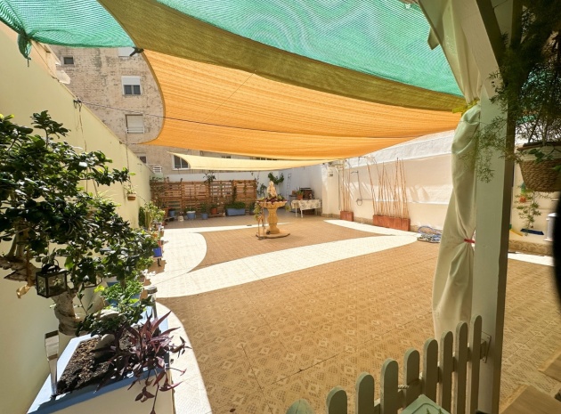 Resale - Apartment - Torrevieja - Torrevieja Centro